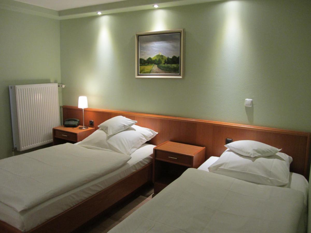 Hotel Rose Warburg Eksteriør bilde